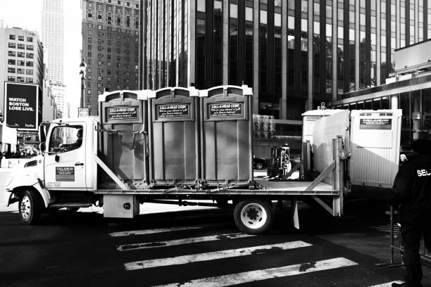 Best Emergency porta potty rental  in Dyersville, IA